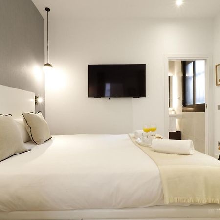 Reina Sofia Boutique II Apartment Madrid Bagian luar foto