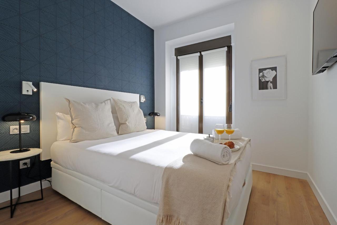 Reina Sofia Boutique II Apartment Madrid Bagian luar foto