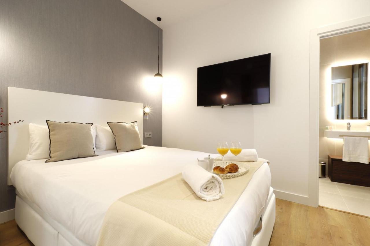 Reina Sofia Boutique II Apartment Madrid Bagian luar foto