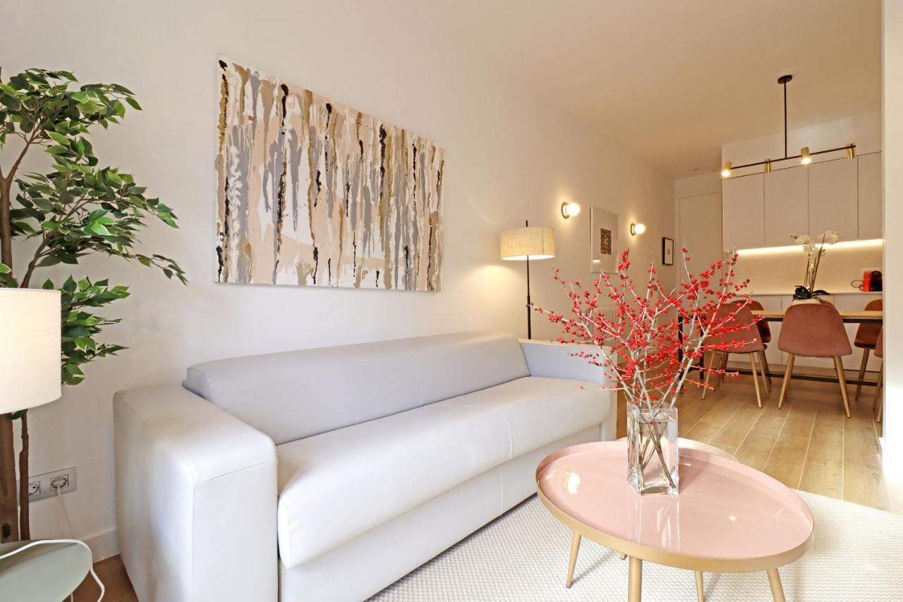 Reina Sofia Boutique II Apartment Madrid Bagian luar foto