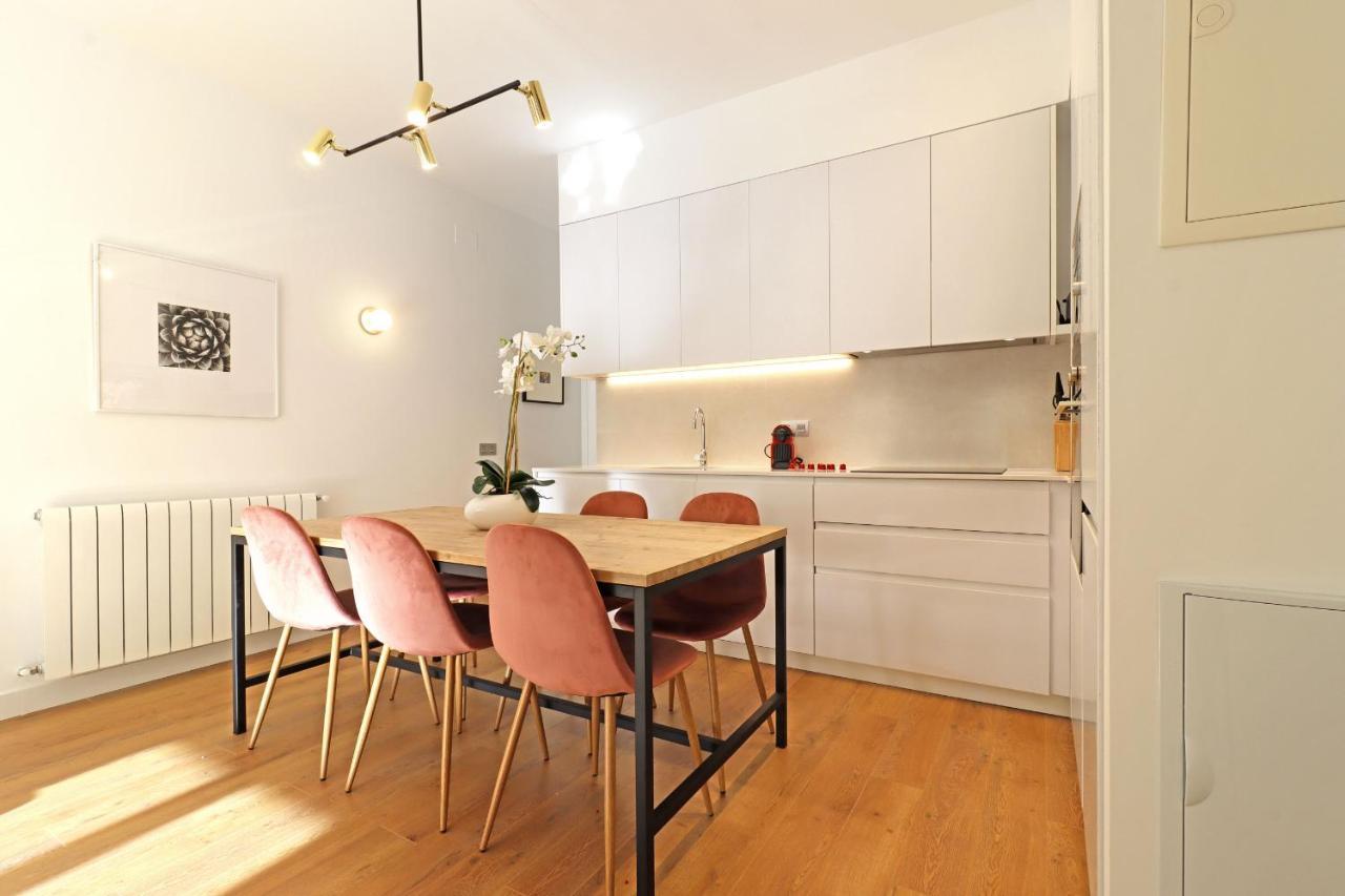 Reina Sofia Boutique II Apartment Madrid Bagian luar foto