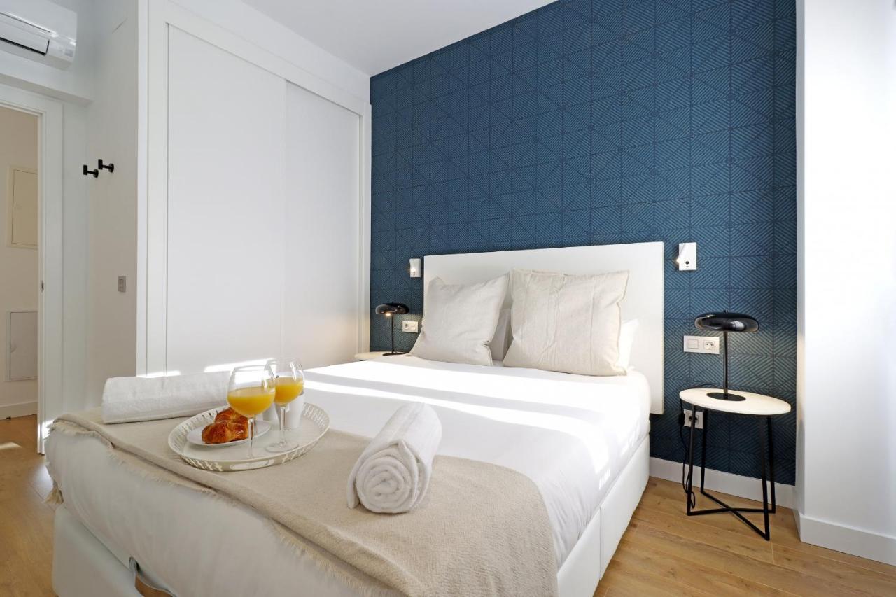 Reina Sofia Boutique II Apartment Madrid Bagian luar foto