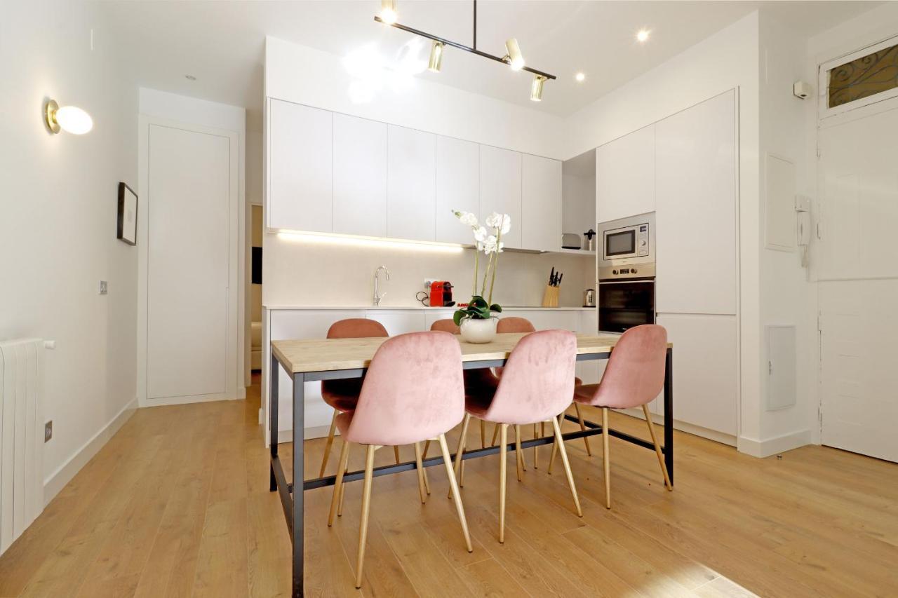 Reina Sofia Boutique II Apartment Madrid Bagian luar foto