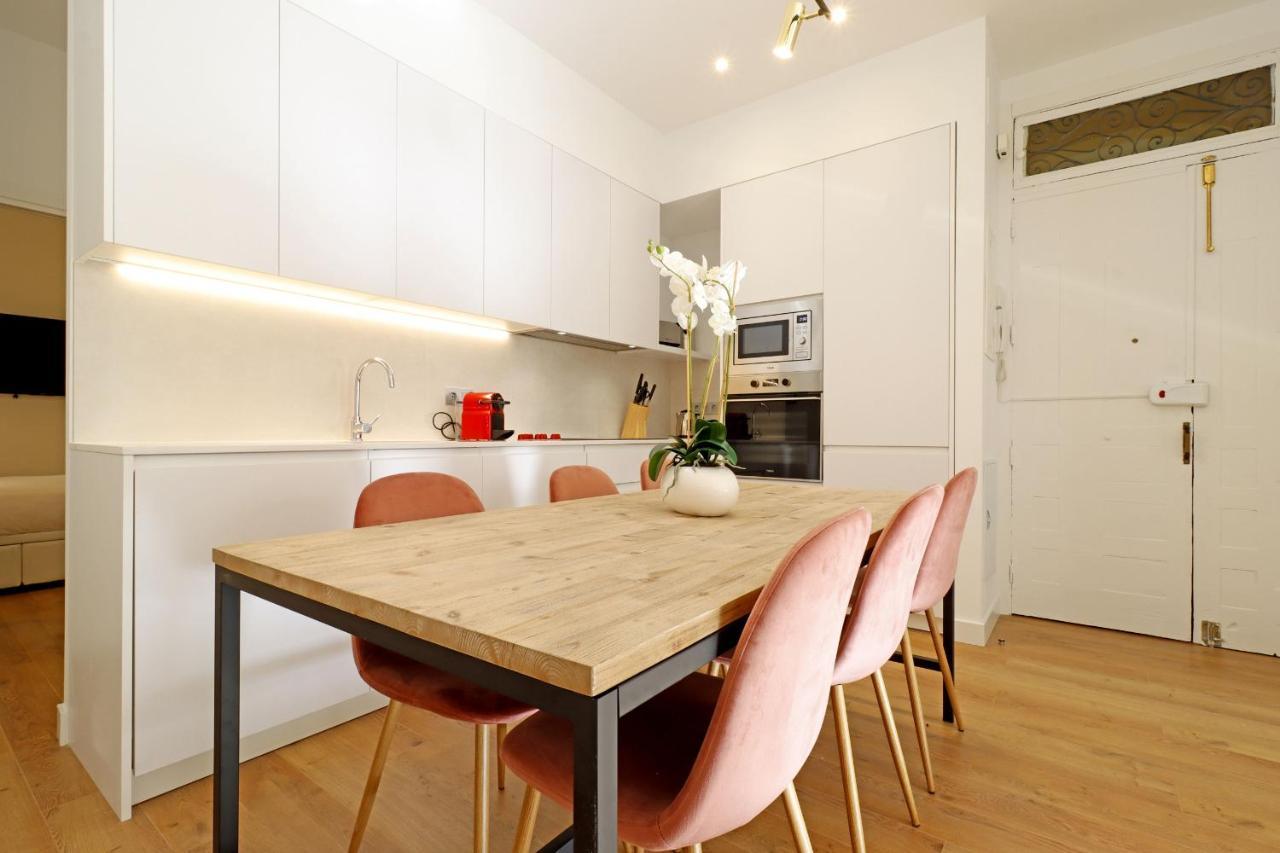 Reina Sofia Boutique II Apartment Madrid Bagian luar foto