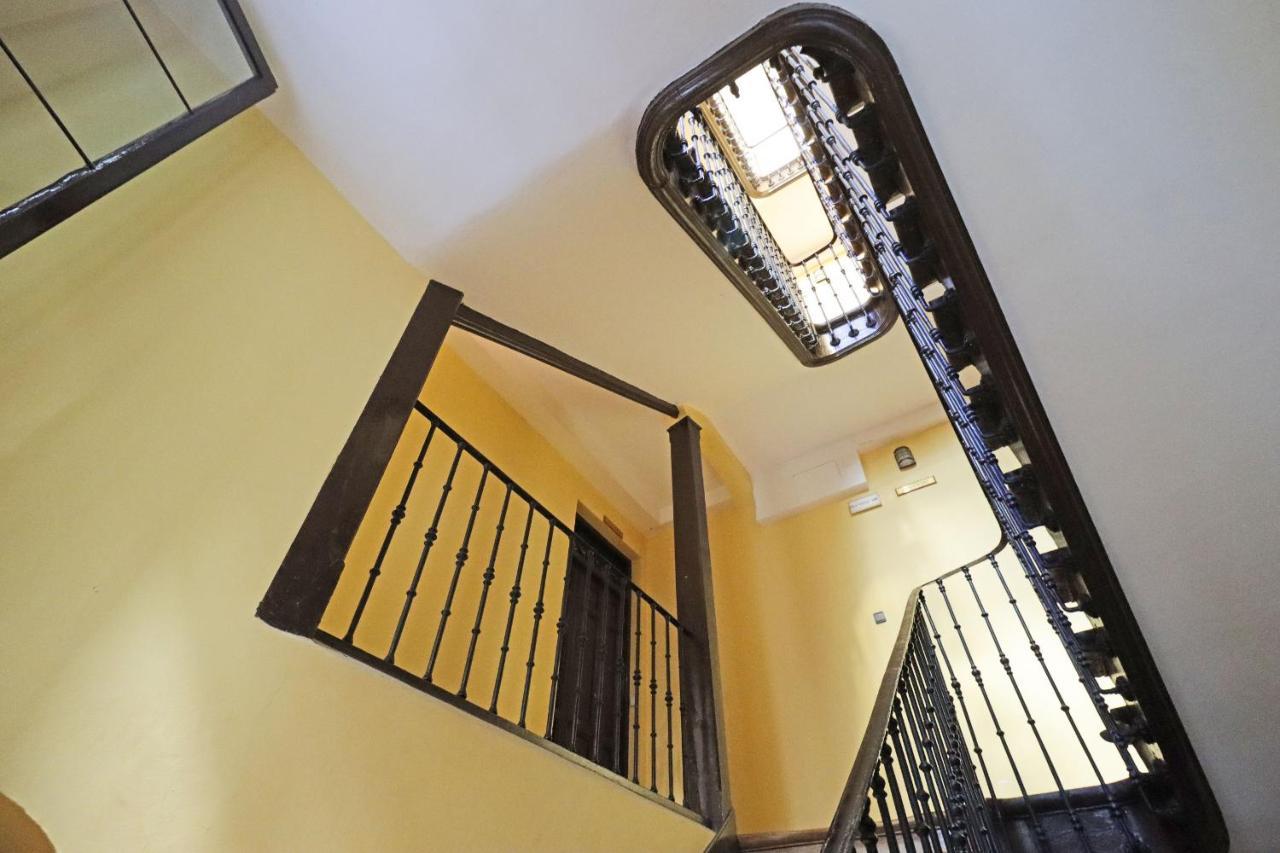 Reina Sofia Boutique II Apartment Madrid Bagian luar foto